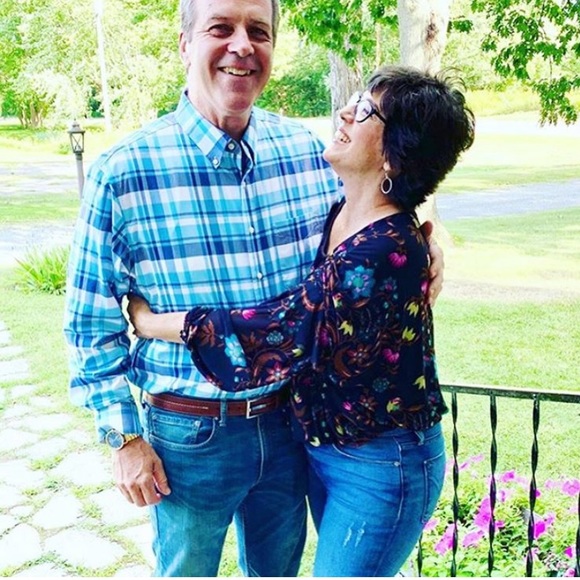 Meet the Posher, Lauren π Poshmark Ambassador, Style & Wardrobe Consultant πΈπ - Picture 7 of 16